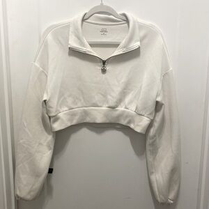 GILLY HICKS XS quarter zip cropped long sleeve shirt